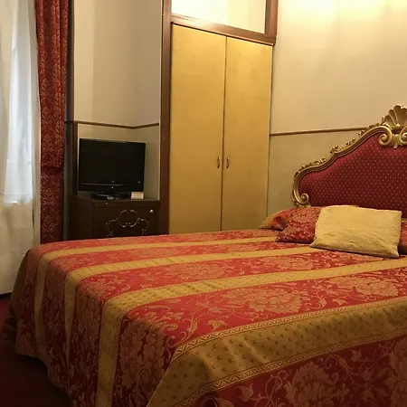 Ruga Giuffa B&B 2*